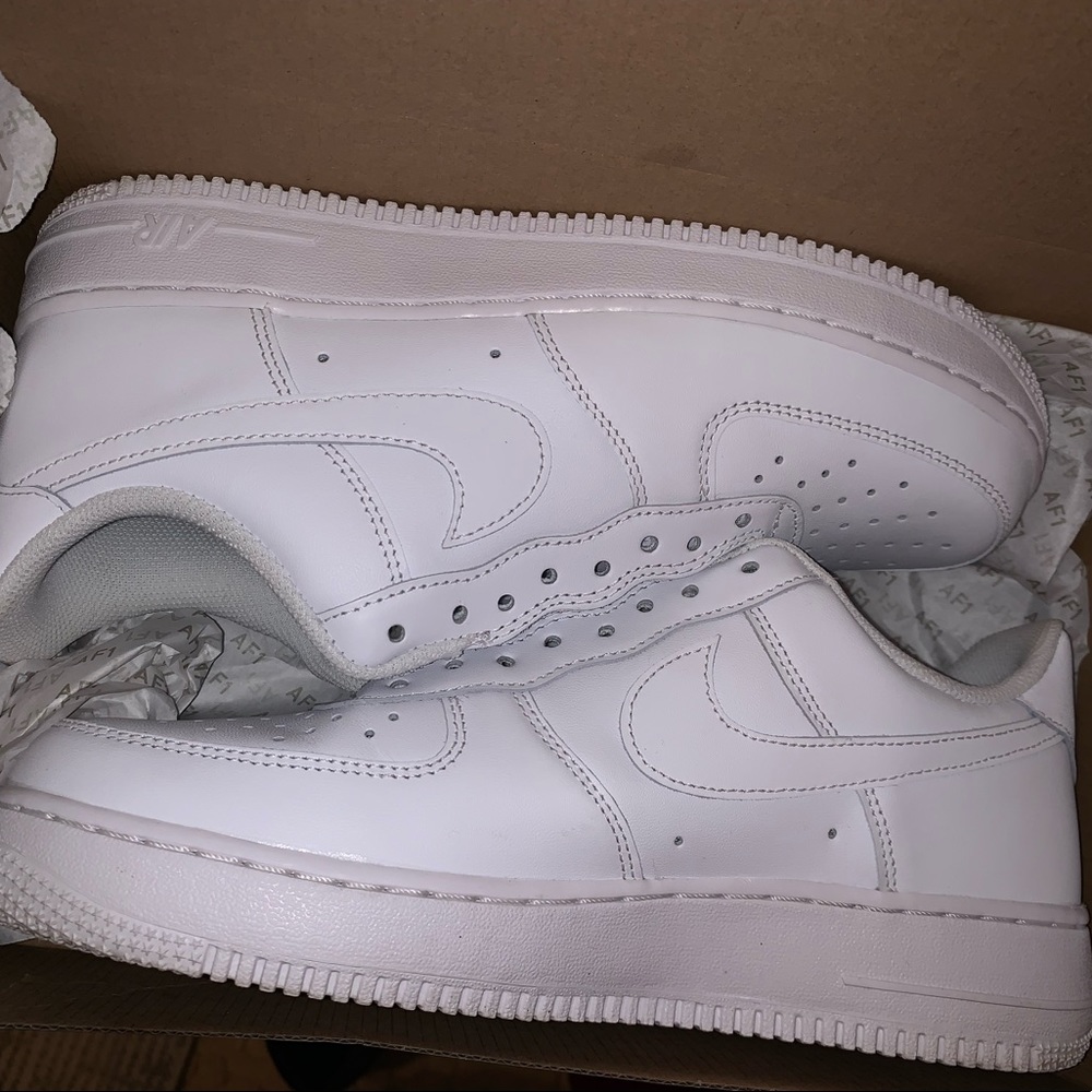 White low-top forces